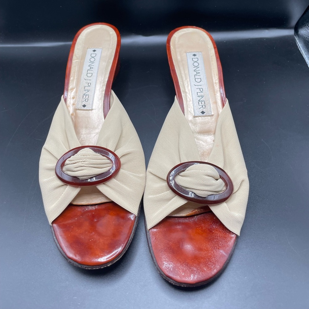 Donald J Pliner slide on sandals